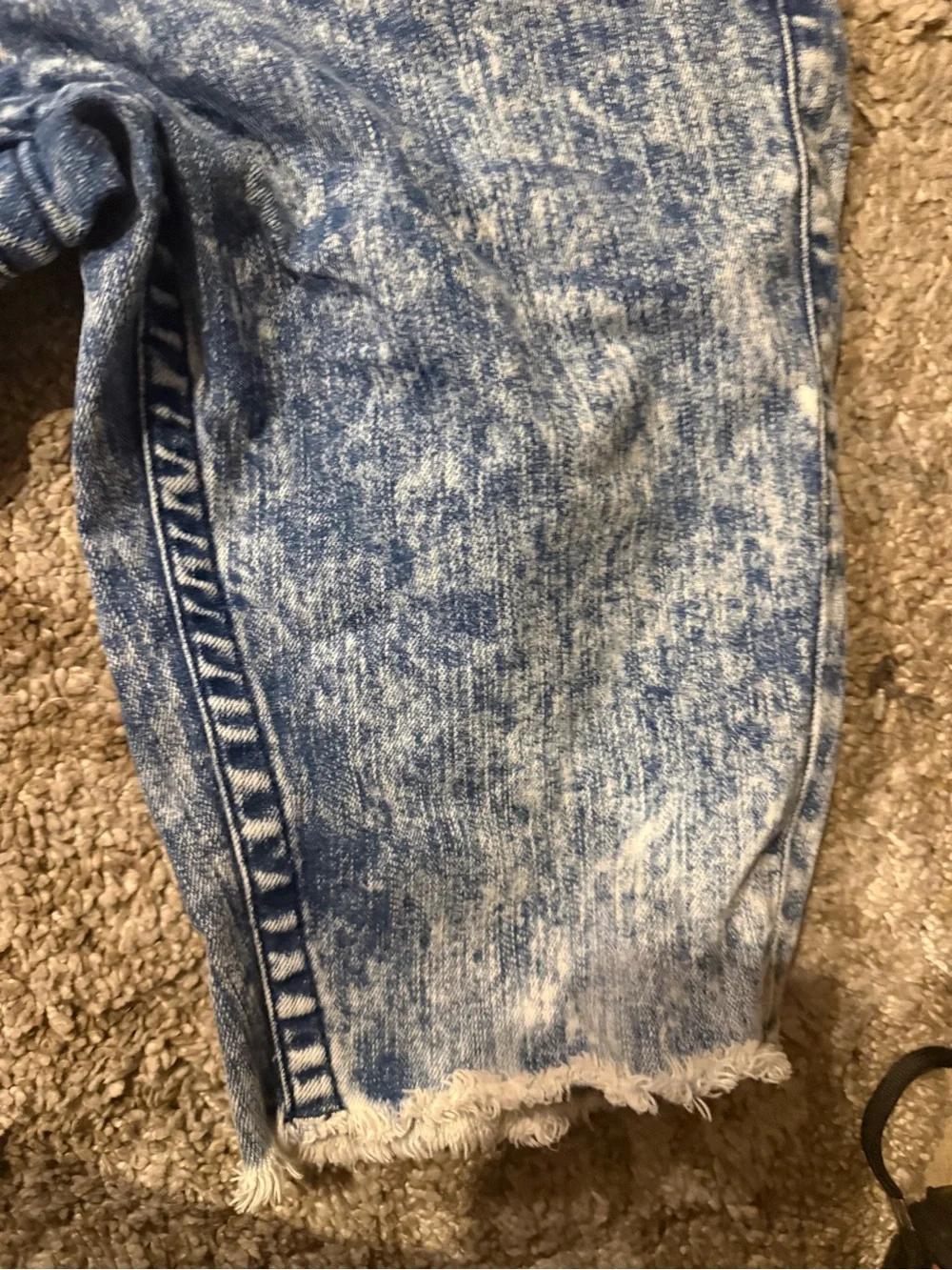 True Religion Ricky denim relaxed straight shorts size 28
